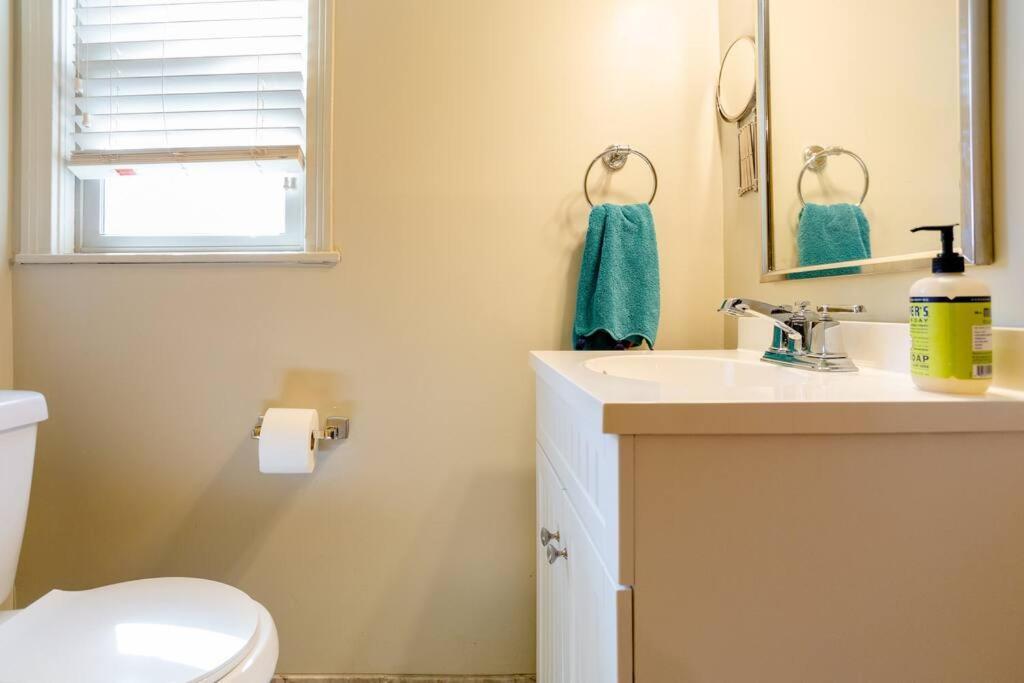 Boho Chic 2 Bedroom West Plaza Kansas City Exterior photo